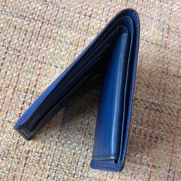 LOUIS VUITTON Blue Epi Leather Marco BiFold Wallet MI0971 - Picture 14 of 17